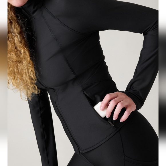 Athleta Interval Jacket With Powermove Fabric. NWT. Black XL Removable Hood - Picture 5 of 15